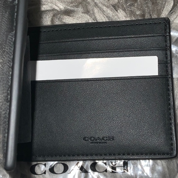 Coach Men’s Signature Billfold Wallet - Picture 10 of 13